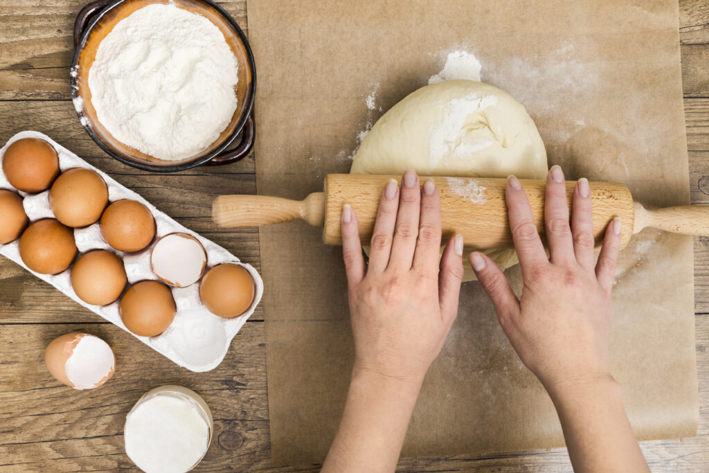 Cinnamon rolls: Kneading and first rise